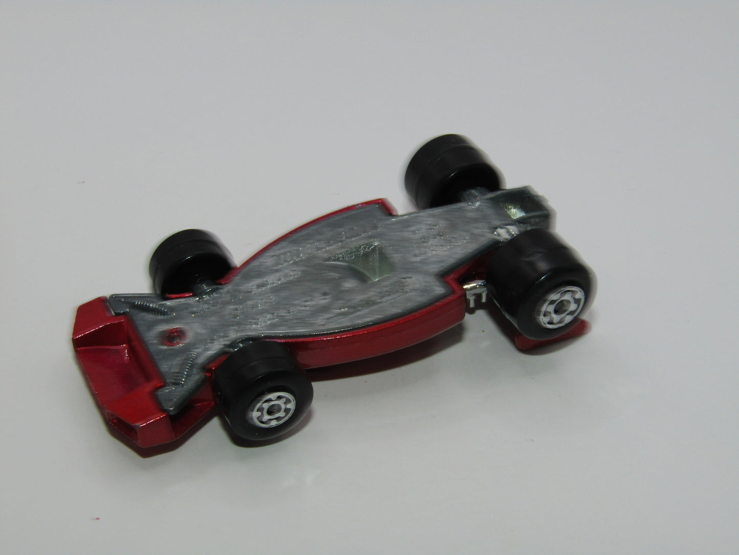 Matchbox Superfast 24B Team Matchbox Metallic Red 8 Label