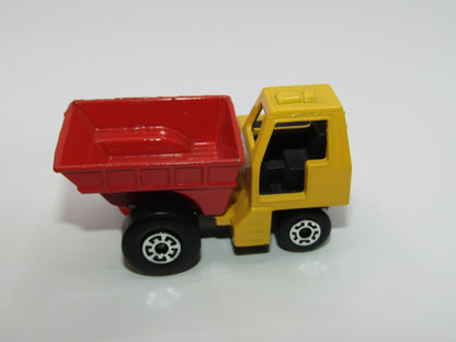 Matchbox Superfast 26C Site Dumper Yellow & Red METALLIC BROWN Base