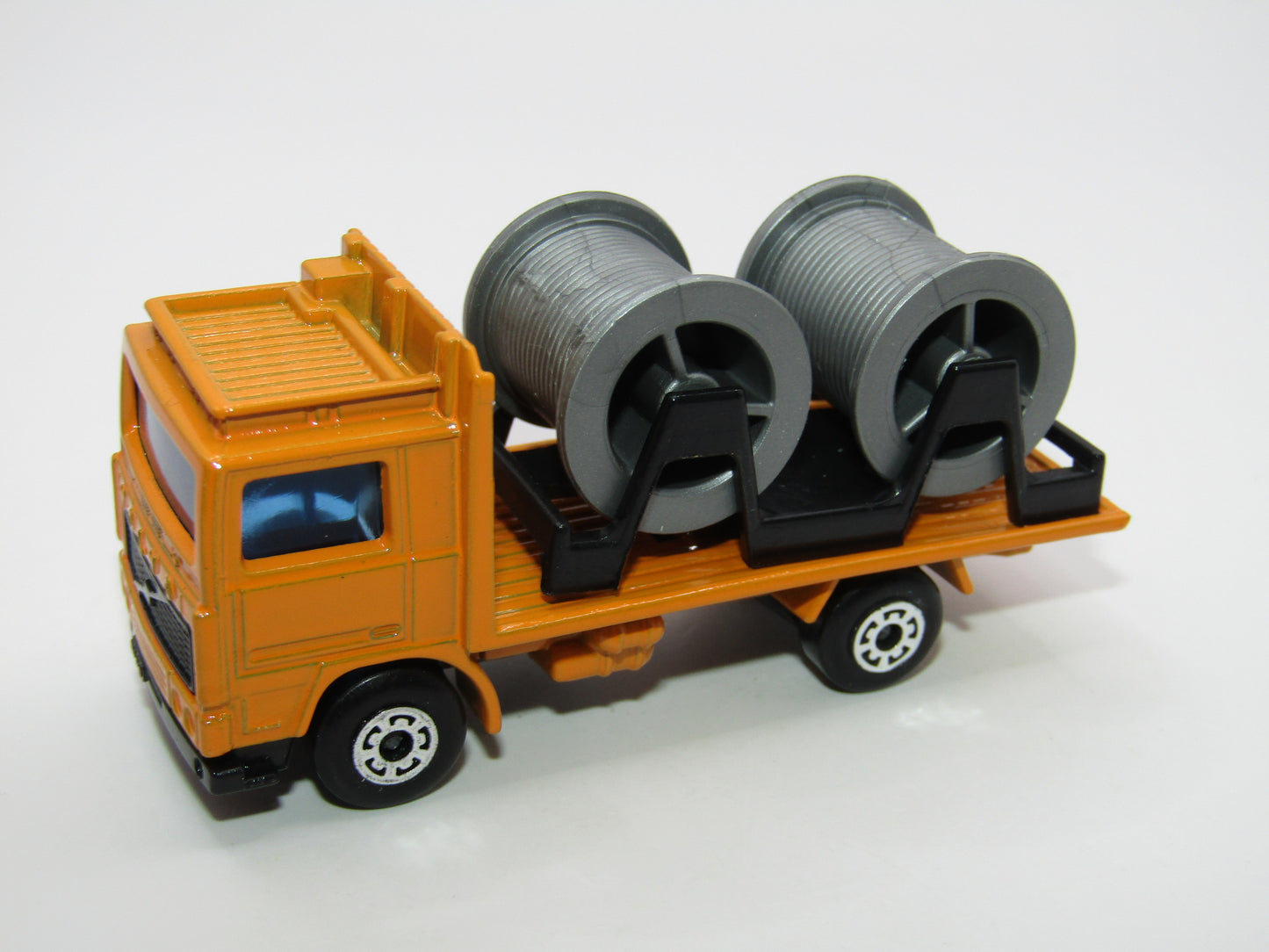 Matchbox Superfast 26E Volvo Cable Truck 5 Arch Wheels Blue Windows