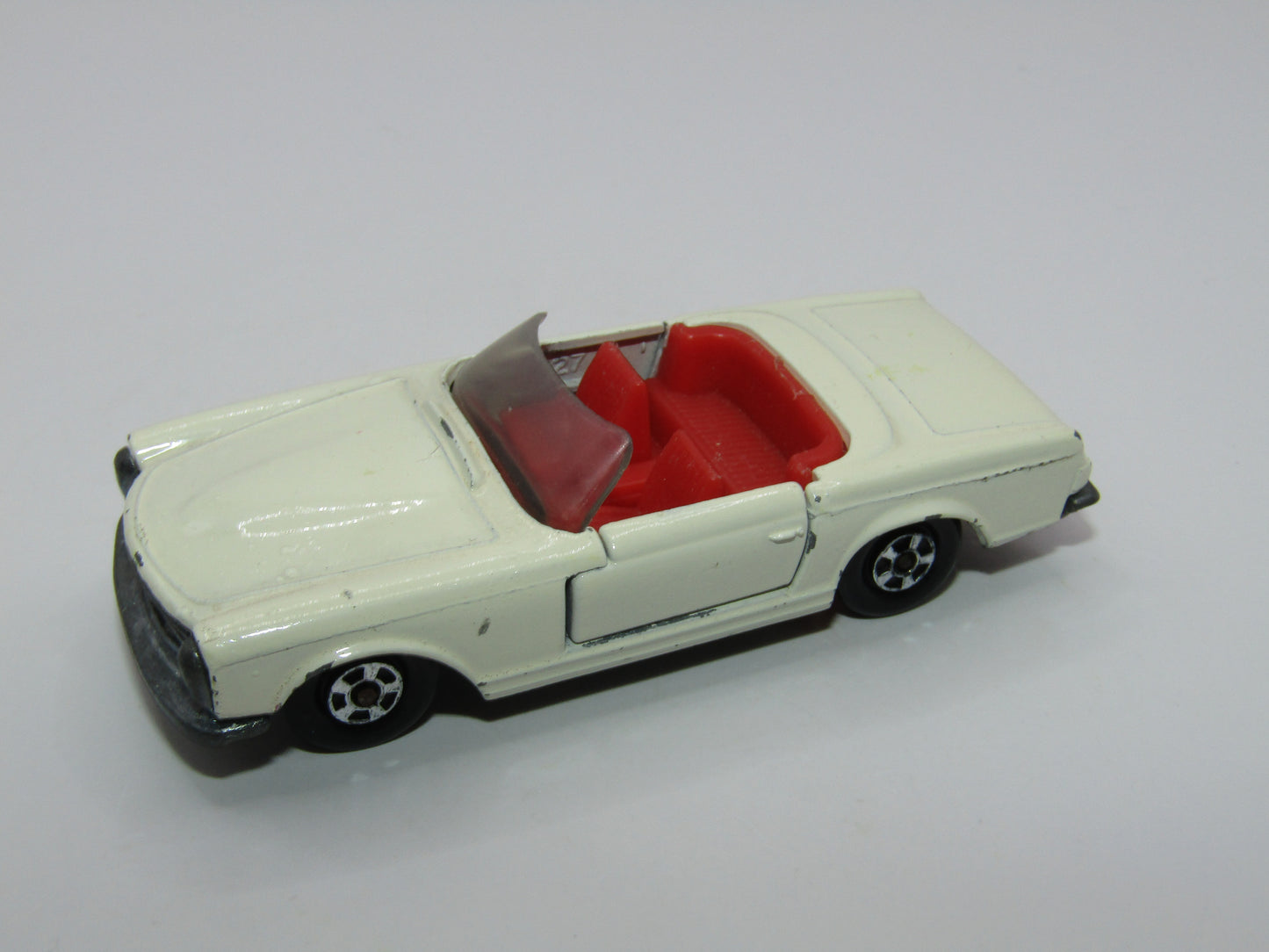Matchbox Superfast 27A Mercedes 230SL CREAM Narrow Wheels