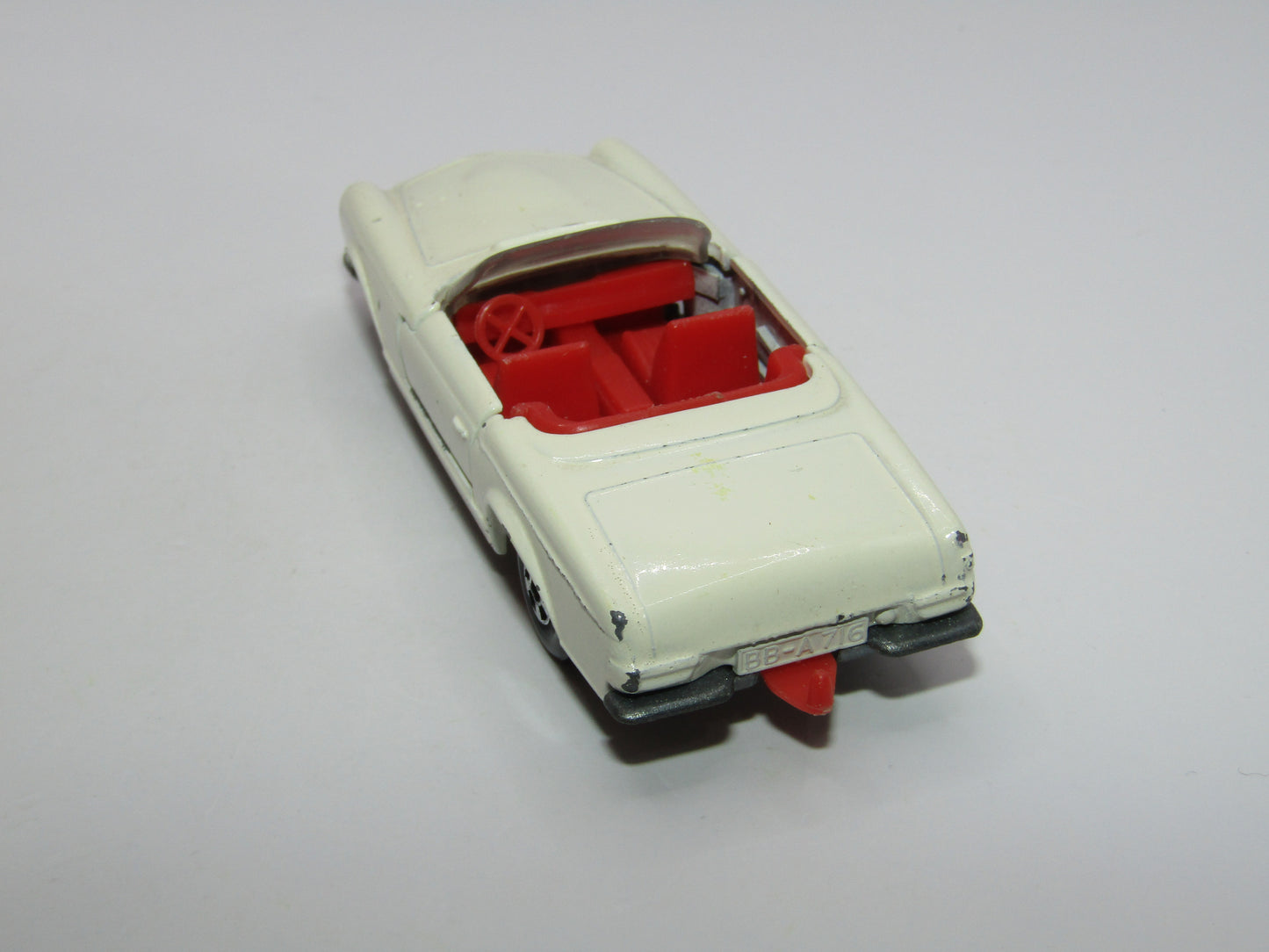 Matchbox Superfast 27A Mercedes 230SL CREAM Narrow Wheels