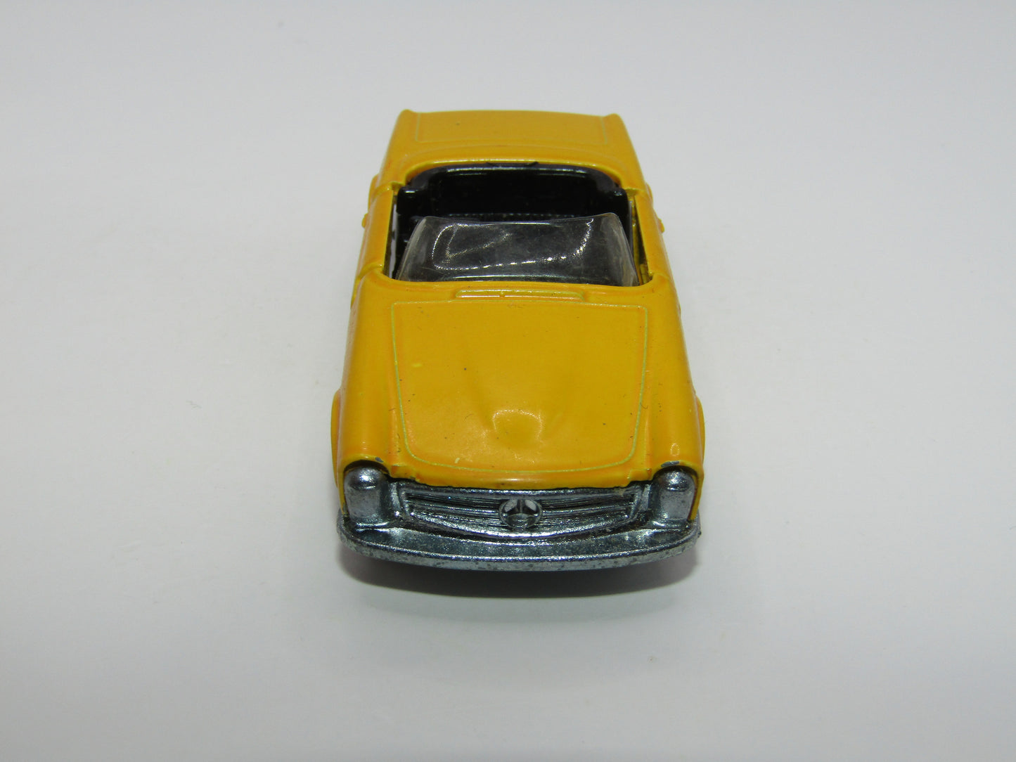 Matchbox Superfast 27A Mercedes 230SL Yellow Narrow 5 Spoke Wheels