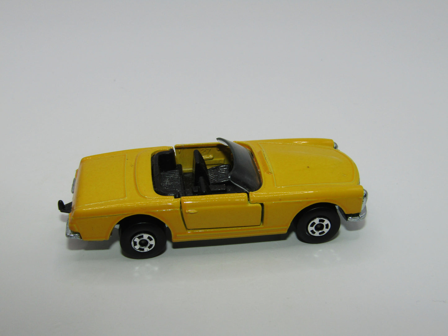Matchbox Superfast 27A Mercedes 230SL Darker Yellow 5 Spoke Wide Wheels