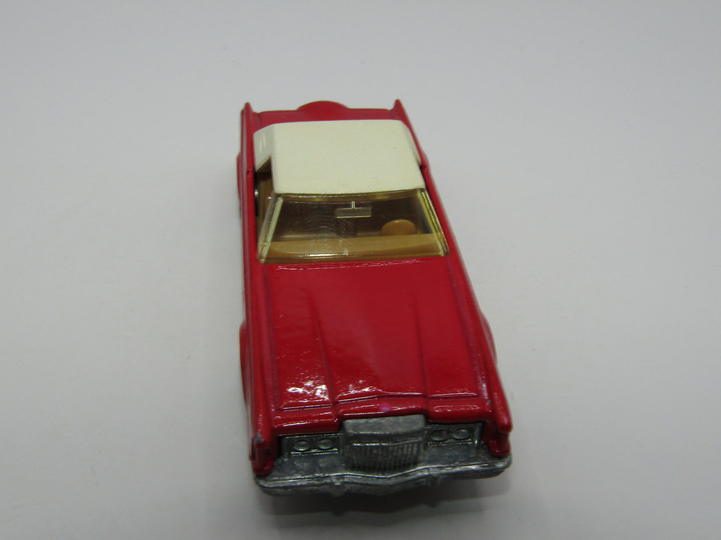 Matchbox Superfast 28C Lincoln Continental Light Pinkish Red