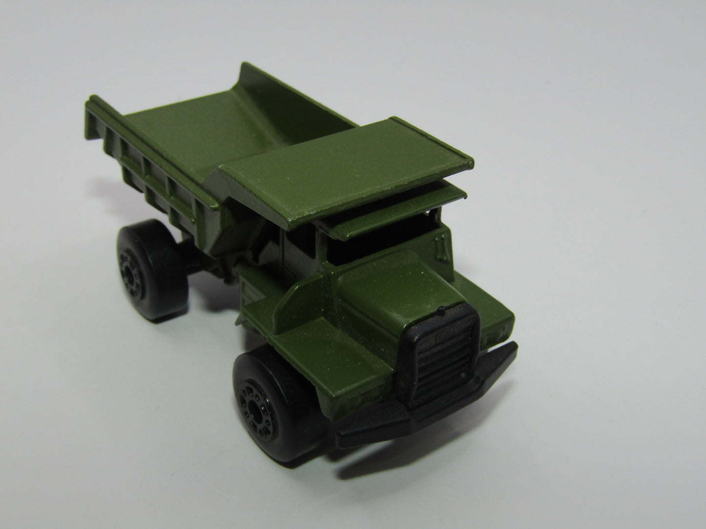Matchbox Superfast 28A Mack Dump Truck Olive Green Dot Dash Wheels