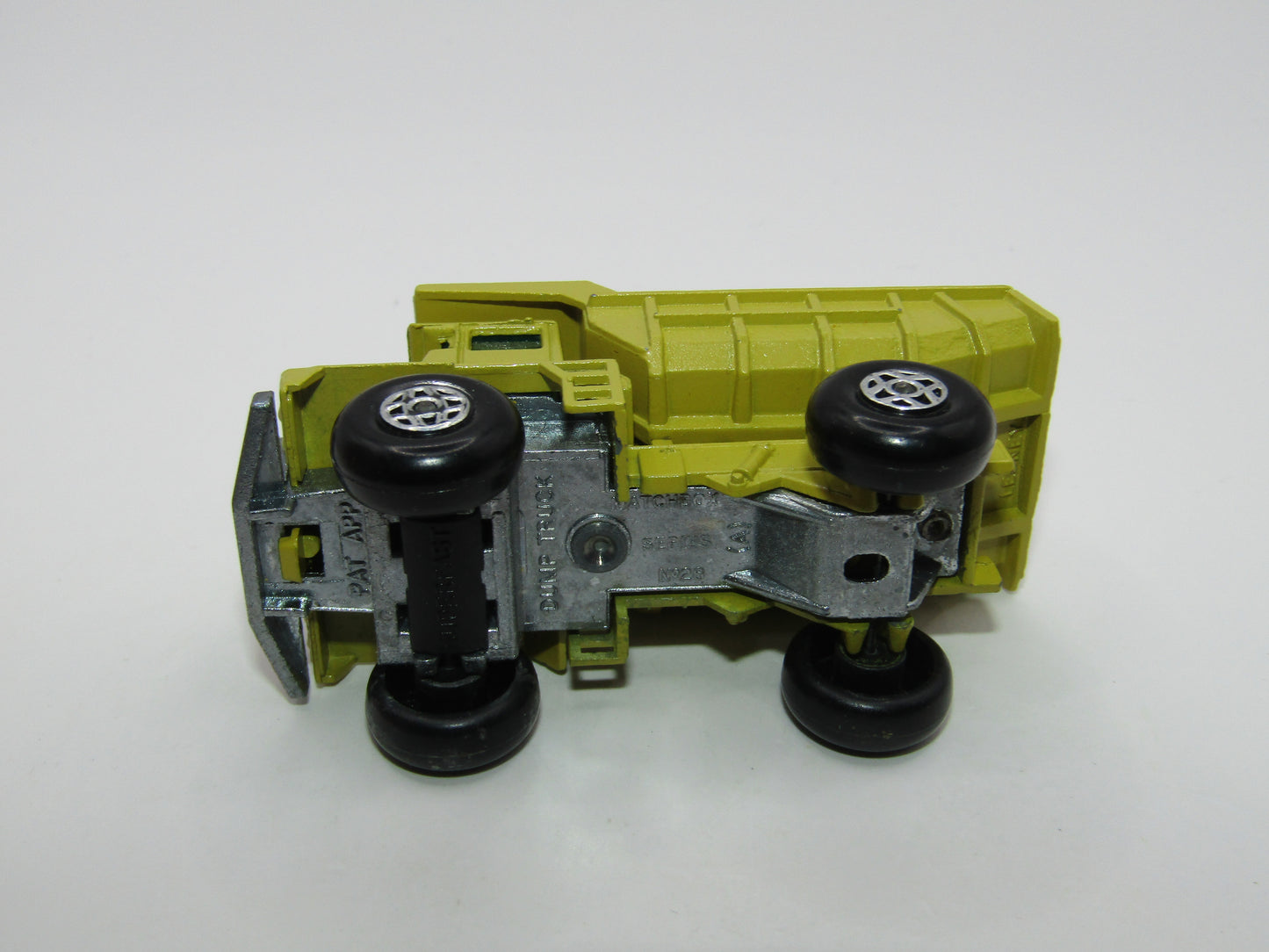 Matchbox Superfast 28A Mack Dump Truck Baloon Wheels Open Steps