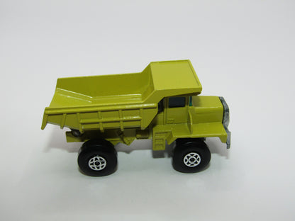 Matchbox Superfast 28A Mack Dump Truck Yellow-Green Spiro Wheels Cast Steps