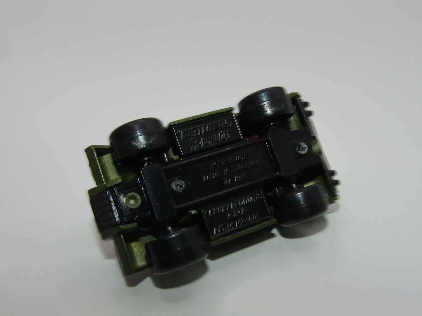 Matchbox Superfast 28B Stoat - Darker Olive Green Black Base