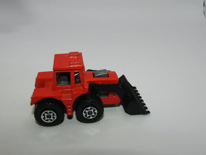 Matchbox Superfast 29C Tractor Shovel Red, Black Shovel, Silver Grey Interior