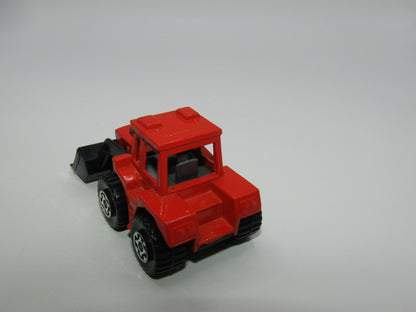 Matchbox Superfast 29C Tractor Shovel Red, Black Shovel, Silver Grey Interior