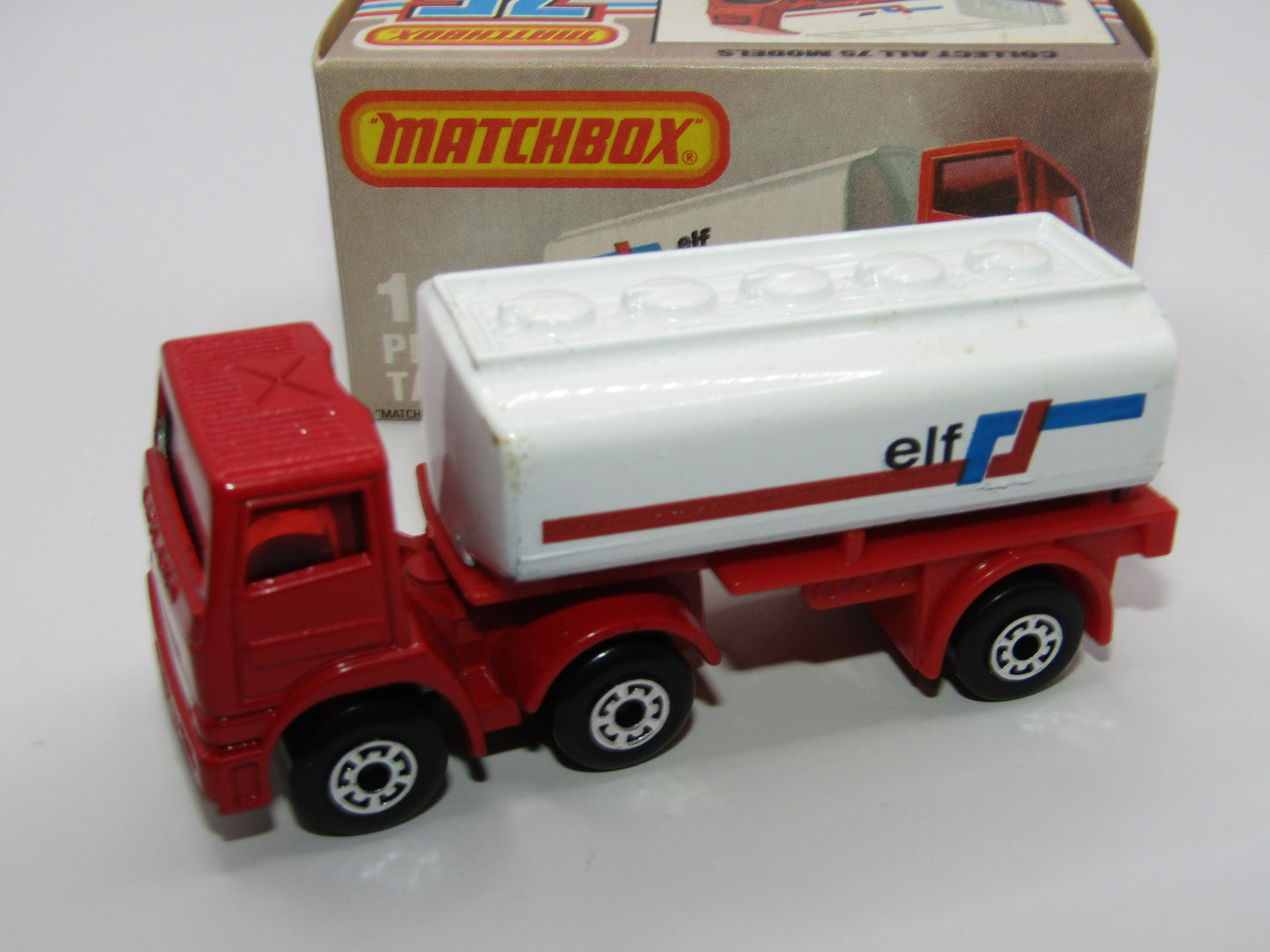 Matchbox Superfast 14D Leyland Articulated Tanker BROWN STRIPE Tampo