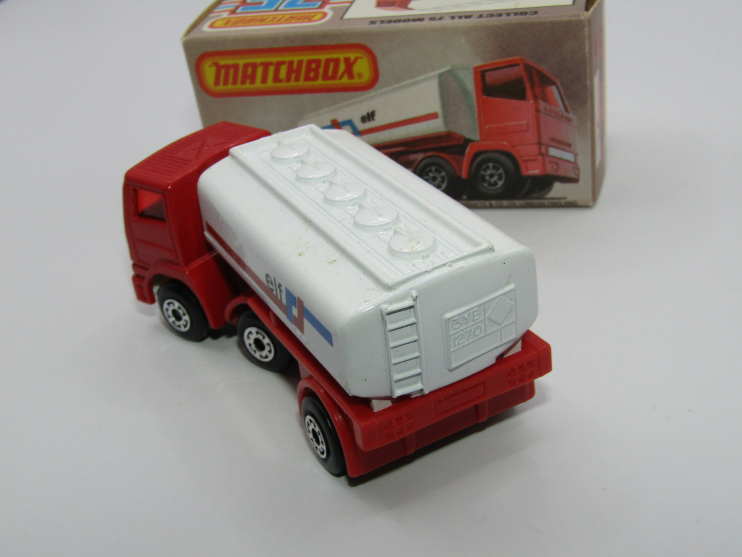 Matchbox Superfast 14D Leyland Articulated Tanker BROWN STRIPE Tampo
