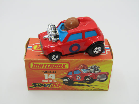 Matchbox Superfast No 14B Mini Ha-Ha Flesh Coloured Driver, Light Brown Helmet, 2 Colour Labels , Blue Windows