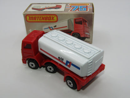 Matchbox Superfast 14D Leyland Articulated Tanker Dark Blue & Red Tampo