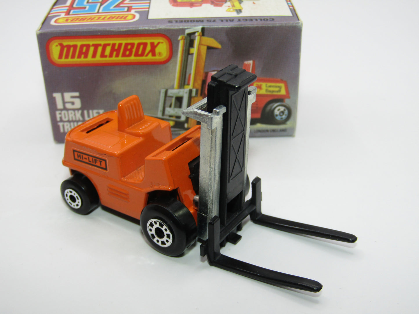 Matchbox Superfast 15B Fork Lift Truck Orange LONG BLACK Forks