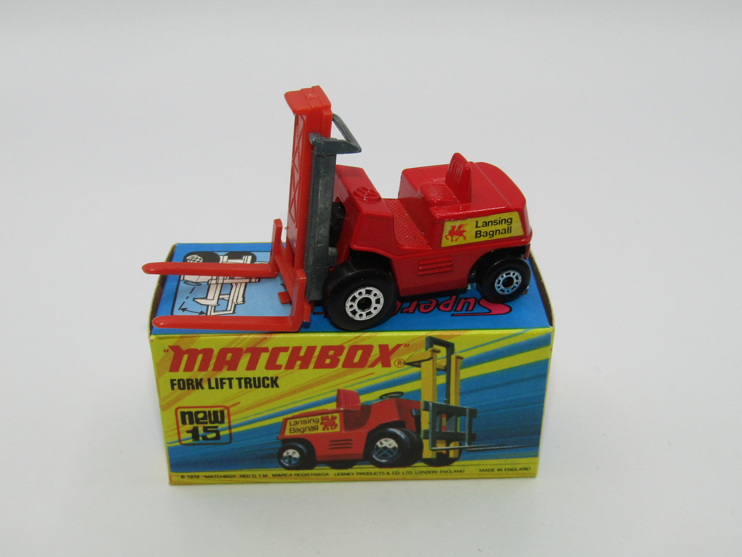 Matchbox Superfast 15B Fork Lift Truck Red LONG RED Forks Unpainted base