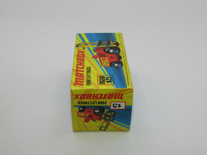 Matchbox Superfast 15B Fork Lift Truck Red SEA GREEN Base