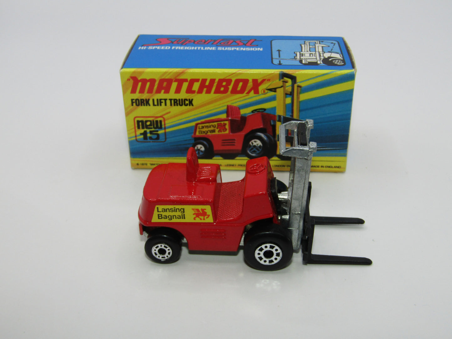Matchbox Superfast 15B Fork Lift Truck Red BLACK Forks, Unpainted Base