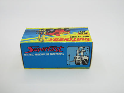 Matchbox Superfast 15B Fork Lift Truck Red BLACK Forks, Unpainted Base