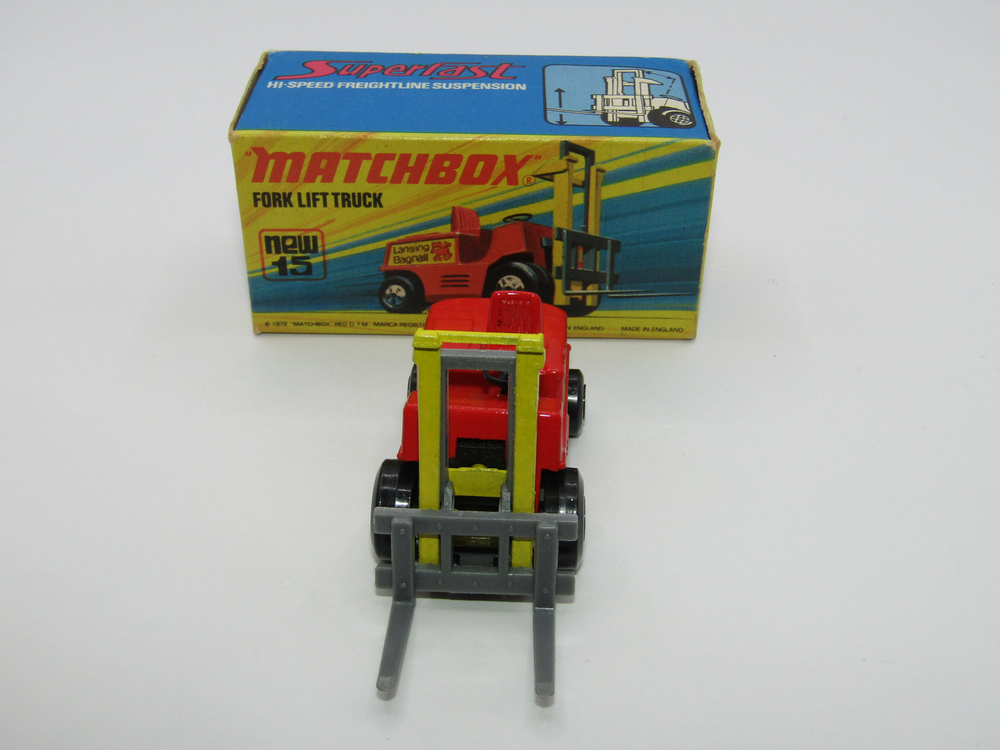 Matchbox Superfast 15B Fork Lift Truck Spriro Front, DOT DASH Rear Wheels