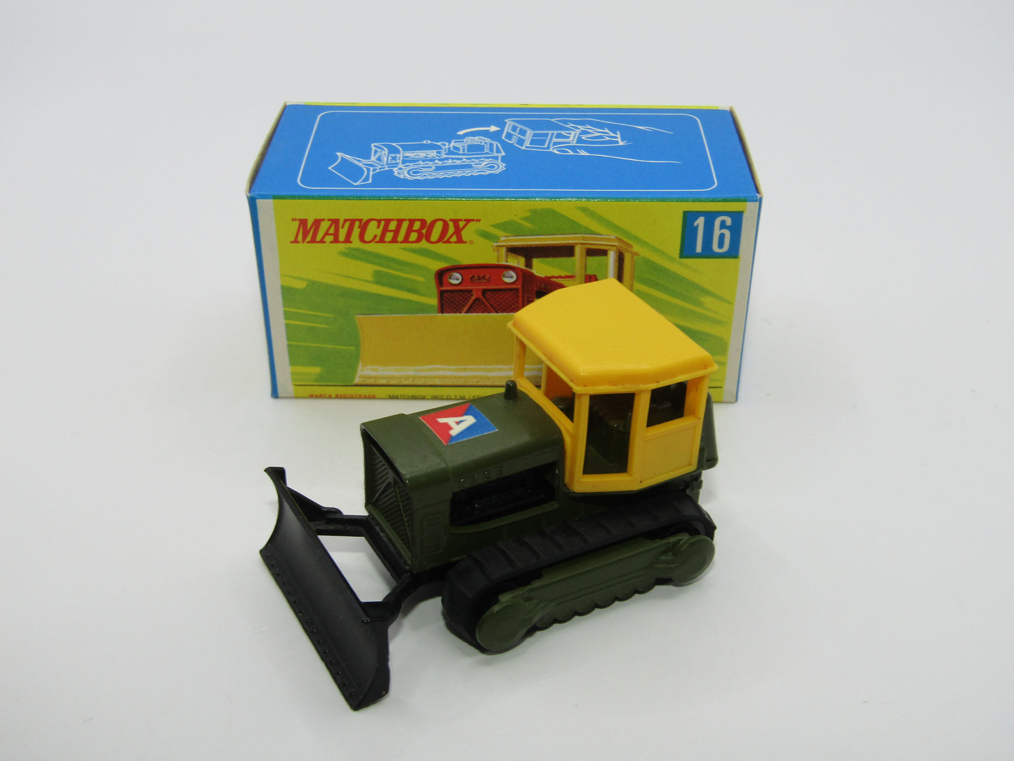 Matchbox Superfast 16A Case Tractor Olive Yellow Roof G Box