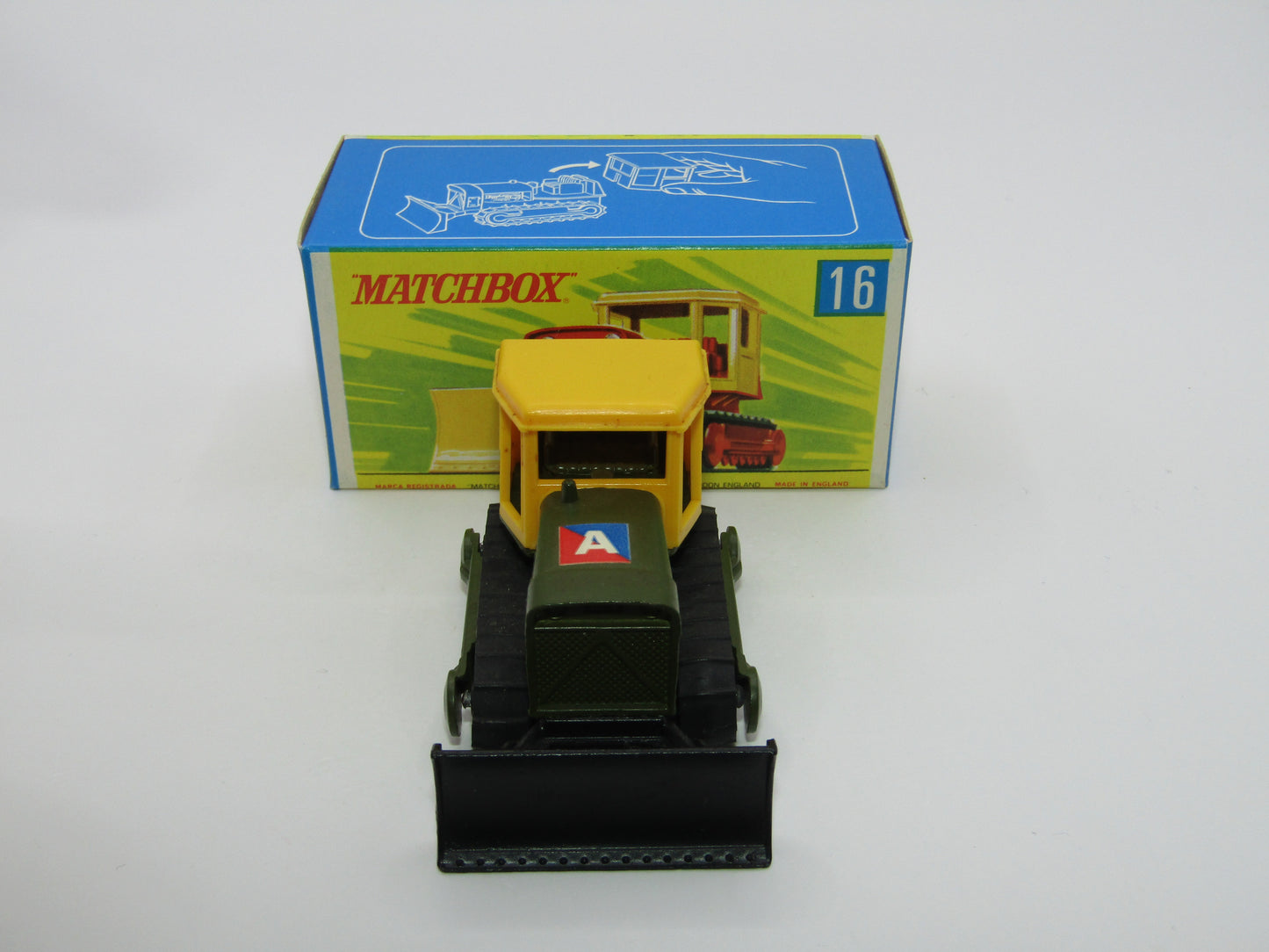Matchbox Superfast 16A Case Tractor Olive Yellow Roof G Box
