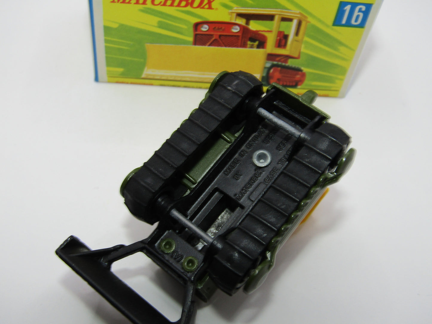 Matchbox Superfast 16A Case Tractor Olive Yellow Roof G Box