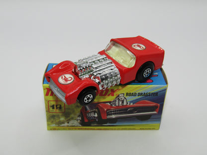 Matchbox Superfast 19B Road Dragster SCORPION & SILVER PAINTED BASE