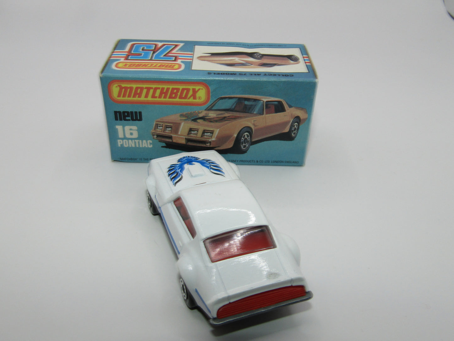 Matchbox Superfast No 16B Pontiac White, Unpainted Raised Cast Base, Dot Dash Wheels