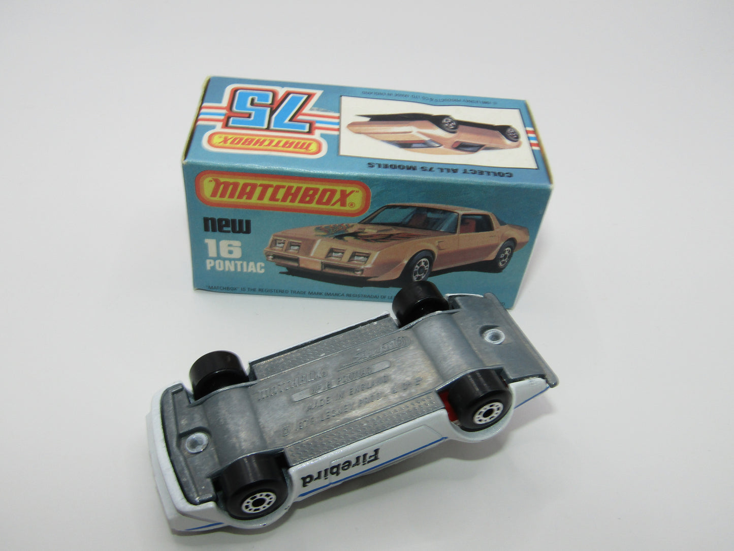 Matchbox Superfast No 16B Pontiac White, Unpainted Raised Cast Base, Dot Dash Wheels