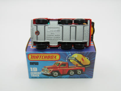Matchbox Superfast No 19C Cement Truck - SILVER PAINTED Base