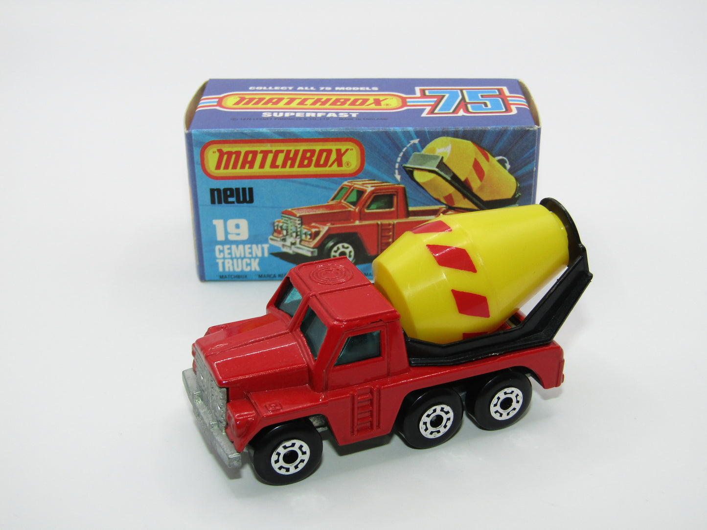 Matchbox Superfast No 19C Cement Truck - BLUE WINDOWS Lemon Barrel