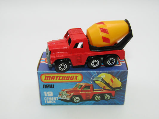 Matchbox Superfast No 19C Cement Truck - NO WINDOWS Fitted