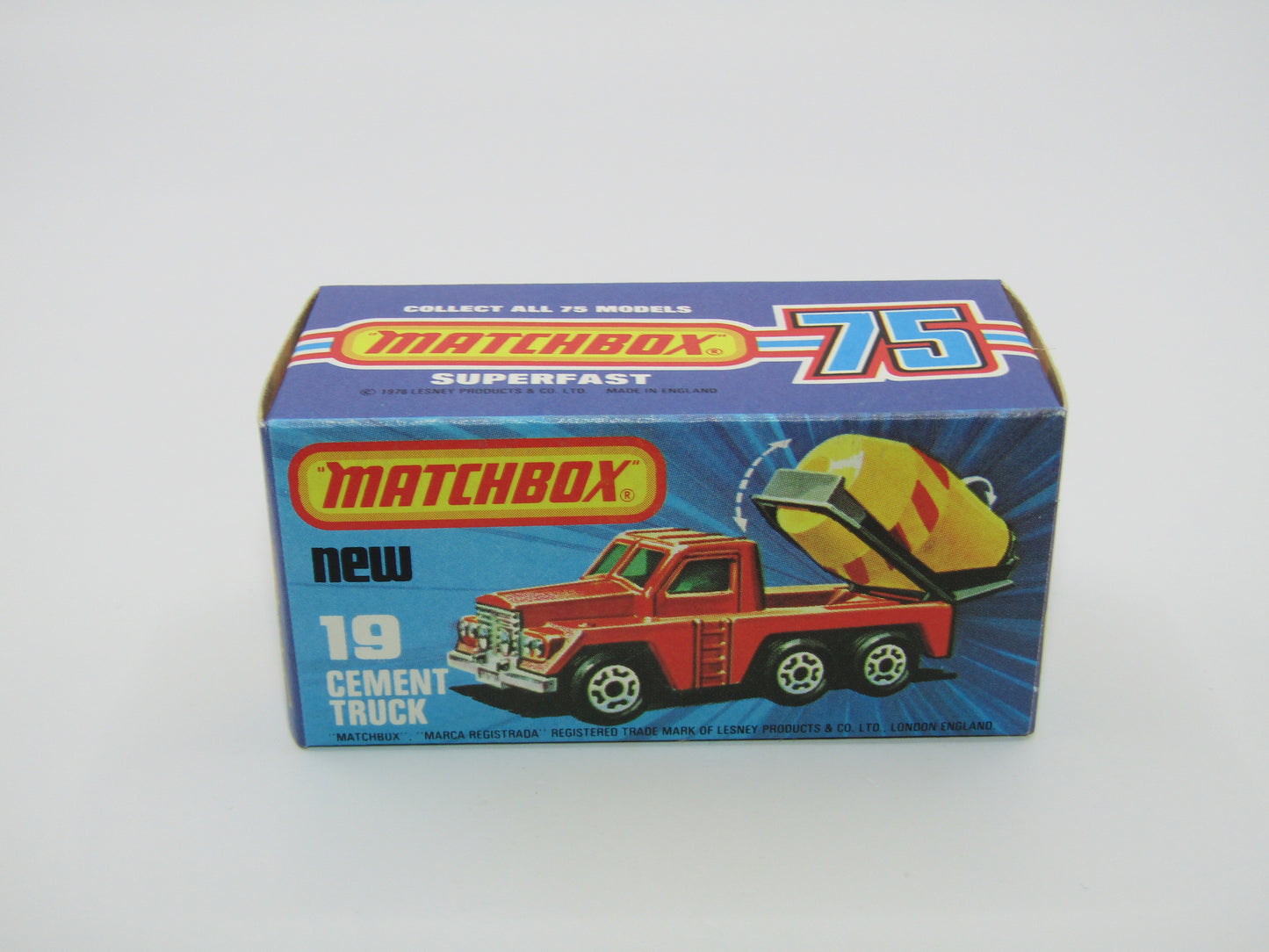 Matchbox Superfast No 19C Cement Truck - NO WINDOWS Fitted