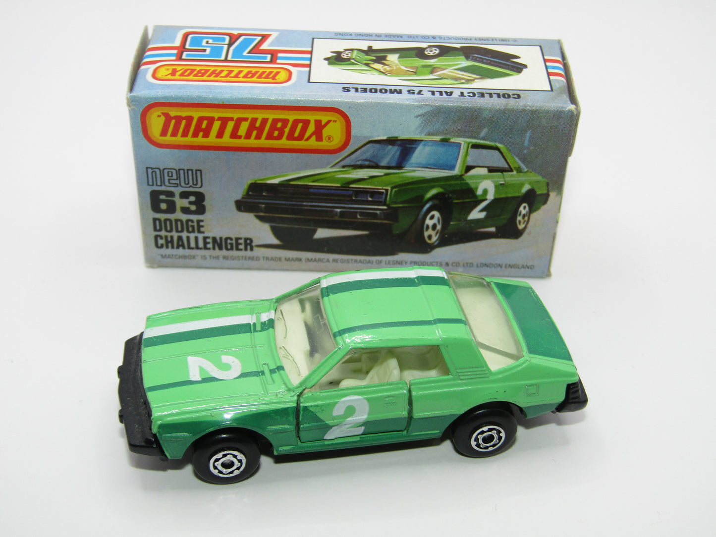 Matchbox Superfast No 63D Dodge Challenger, WHITE Interior, MALTESE Cross Wheels , USA Picture Box