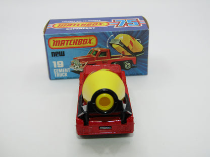 Matchbox Superfast No 19C Cement Truck PURPLE Windows LEMON Barrel