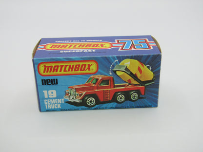 Matchbox Superfast No 19C Cement Truck PURPLE Windows LEMON Barrel