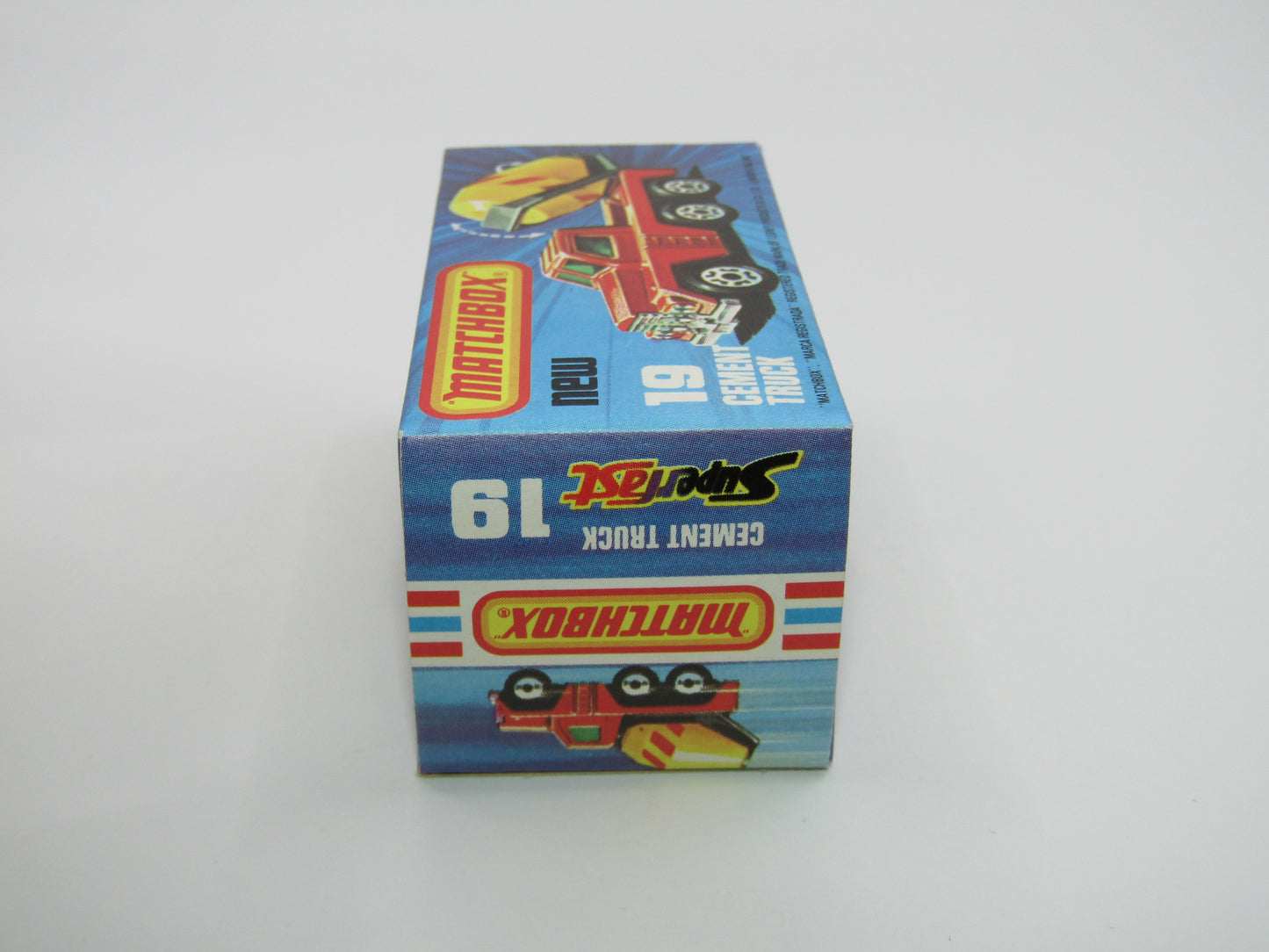 Matchbox Superfast No 19C Cement Truck PURPLE Windows LEMON Barrel