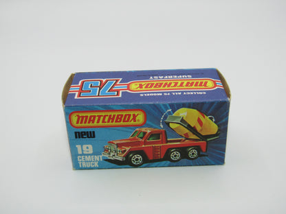 Matchbox Superfast No 19C Cement Truck Plain Barrel - No Stripes