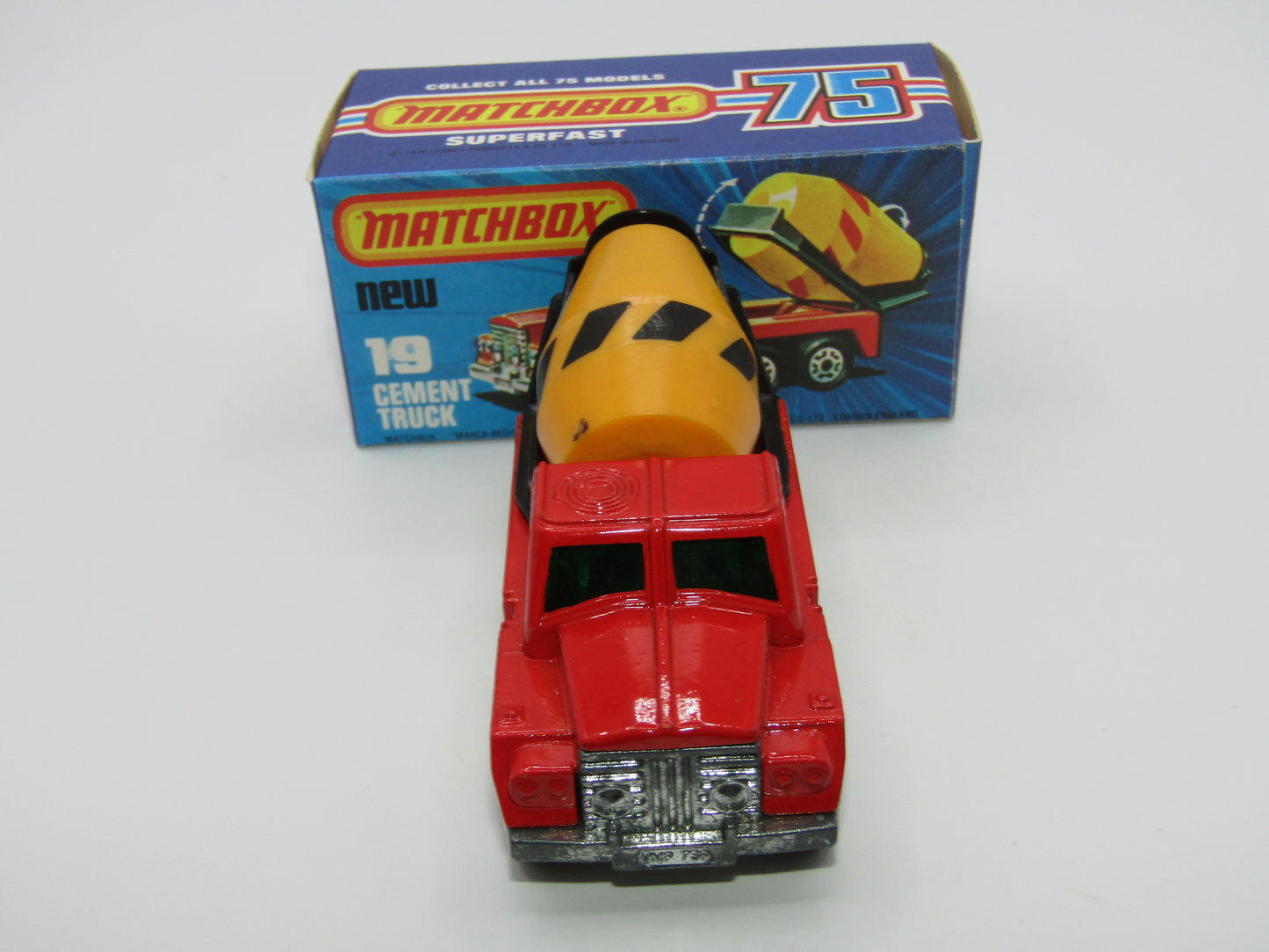 Matchbox Superfast No 19C Cement Truck Red BLACK Stripes on Barrel