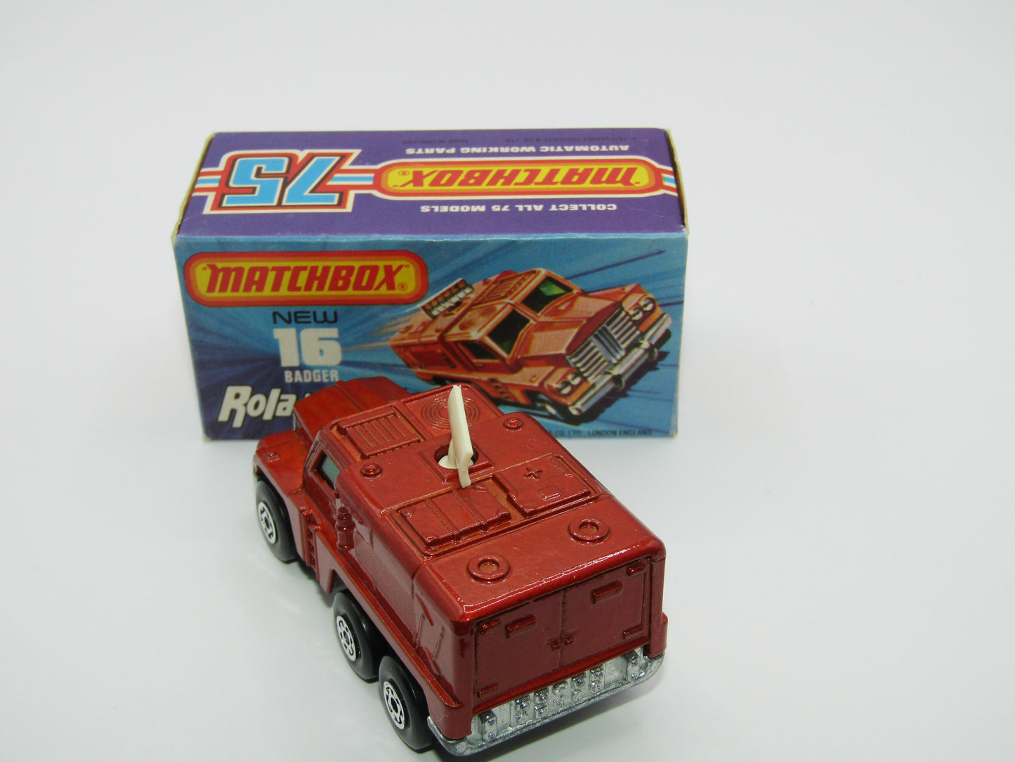 Matchbox Superfast No 16A Badger, Medium Bronze, IVORY Radar, Unpainted Base