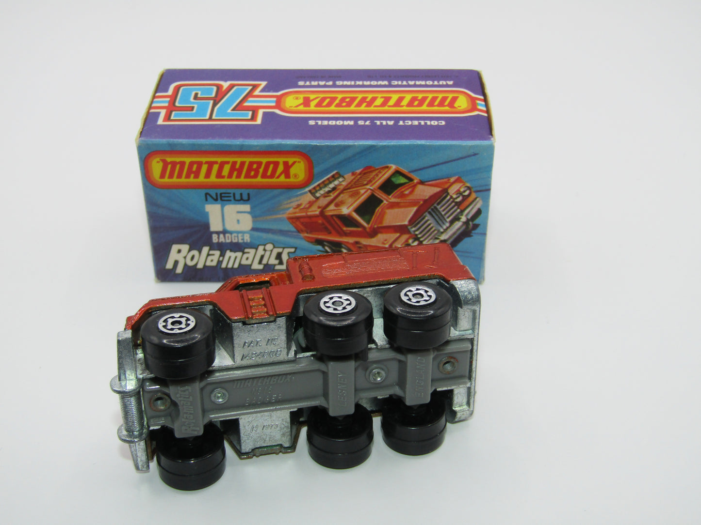 Matchbox Superfast No 16A Badger, Medium Bronze, IVORY Radar, Unpainted Base