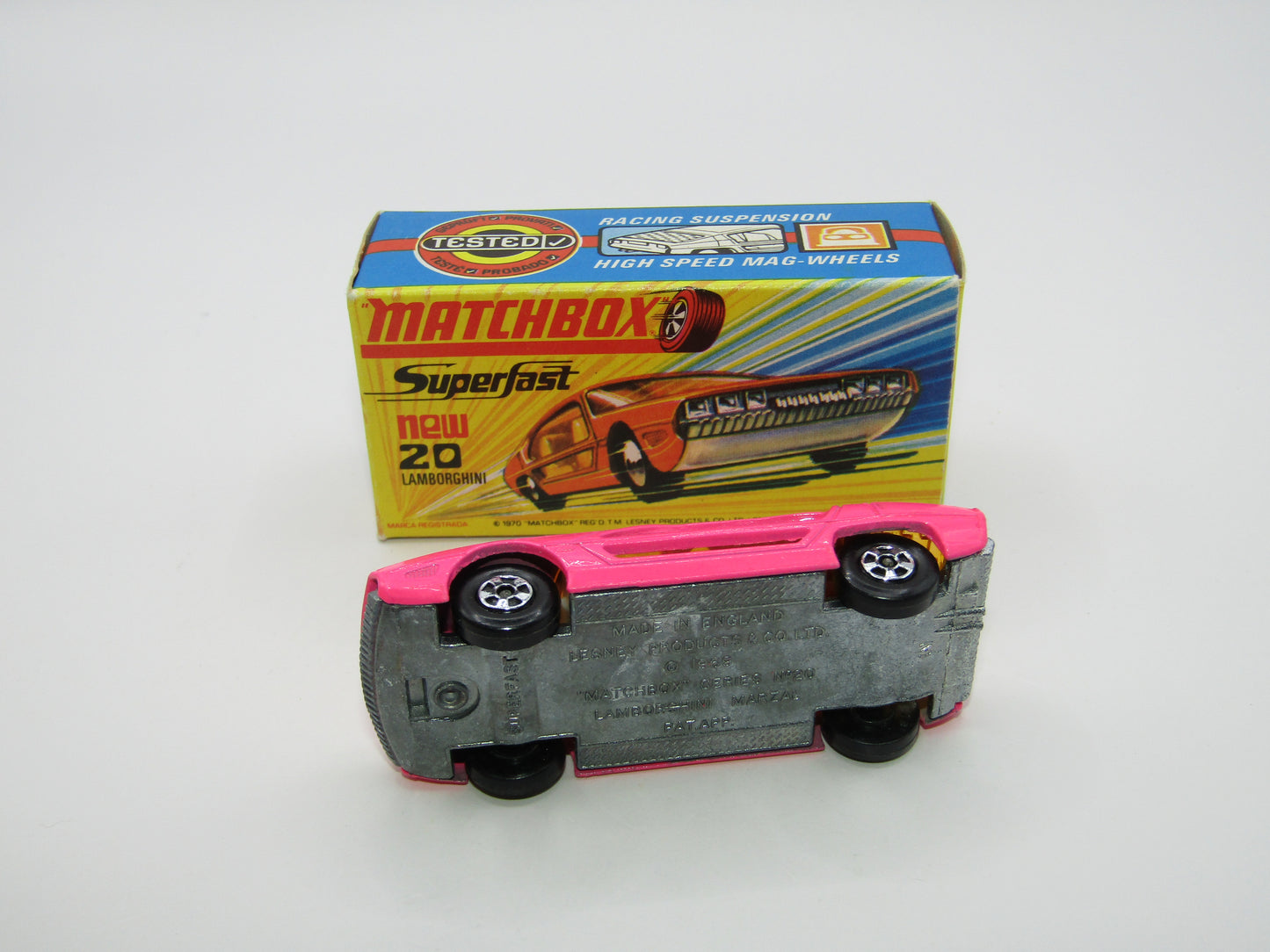 Matchbox Superfast No 20A Lamborghini Marzal HOT PINK Narrow Wheels