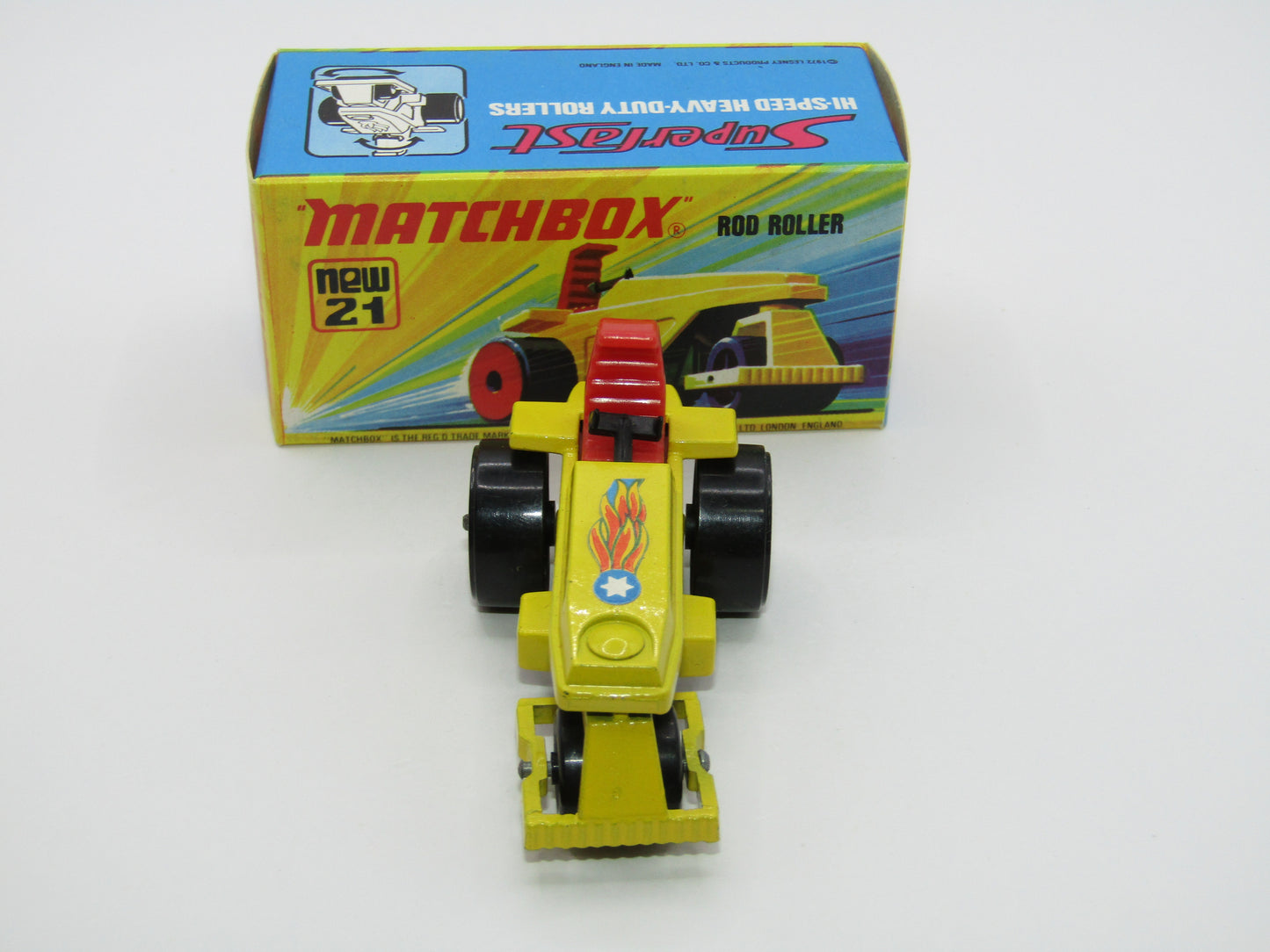 Matchbox Superfast No 21 Rod Roller - BLACK BASE Flames Label