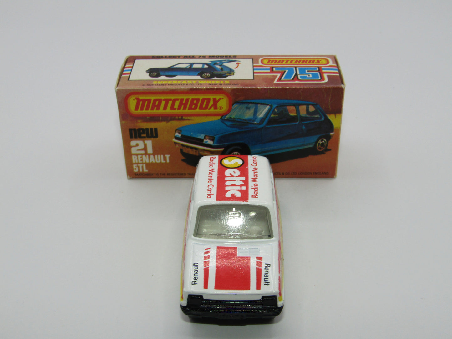 Matchbox Superfast No 21C Renault 5TL ROLOIL WHITE Interior Rallye Le Car