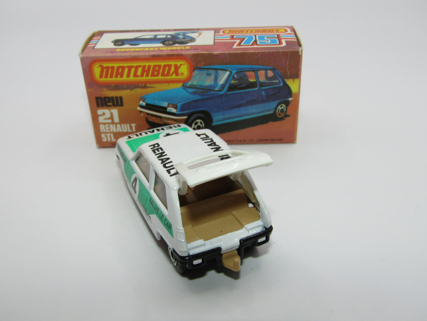 Matchbox Superfast No 21C Renault 5TL KONI LIGHT GREEN Tampo DK Beige Int