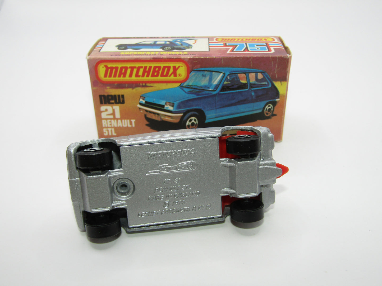 Matchbox Superfast No 21C Renault 5TL Silver RED Interior SILVER Base
