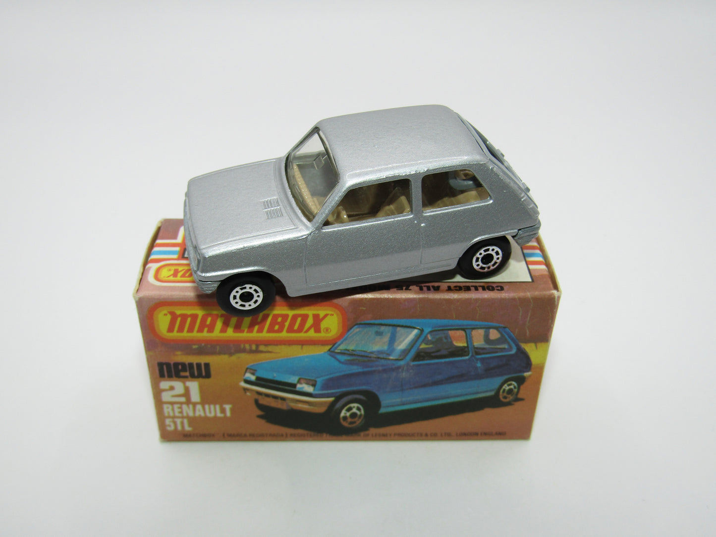 Matchbox Superfast No 21C Renault 5TL Silver BROWN Interior SILVER Base
