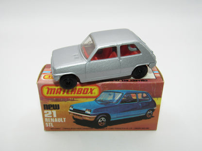 Matchbox Superfast No 21C Renault 5TL BLACK HUBS RED Int SILVER BASE