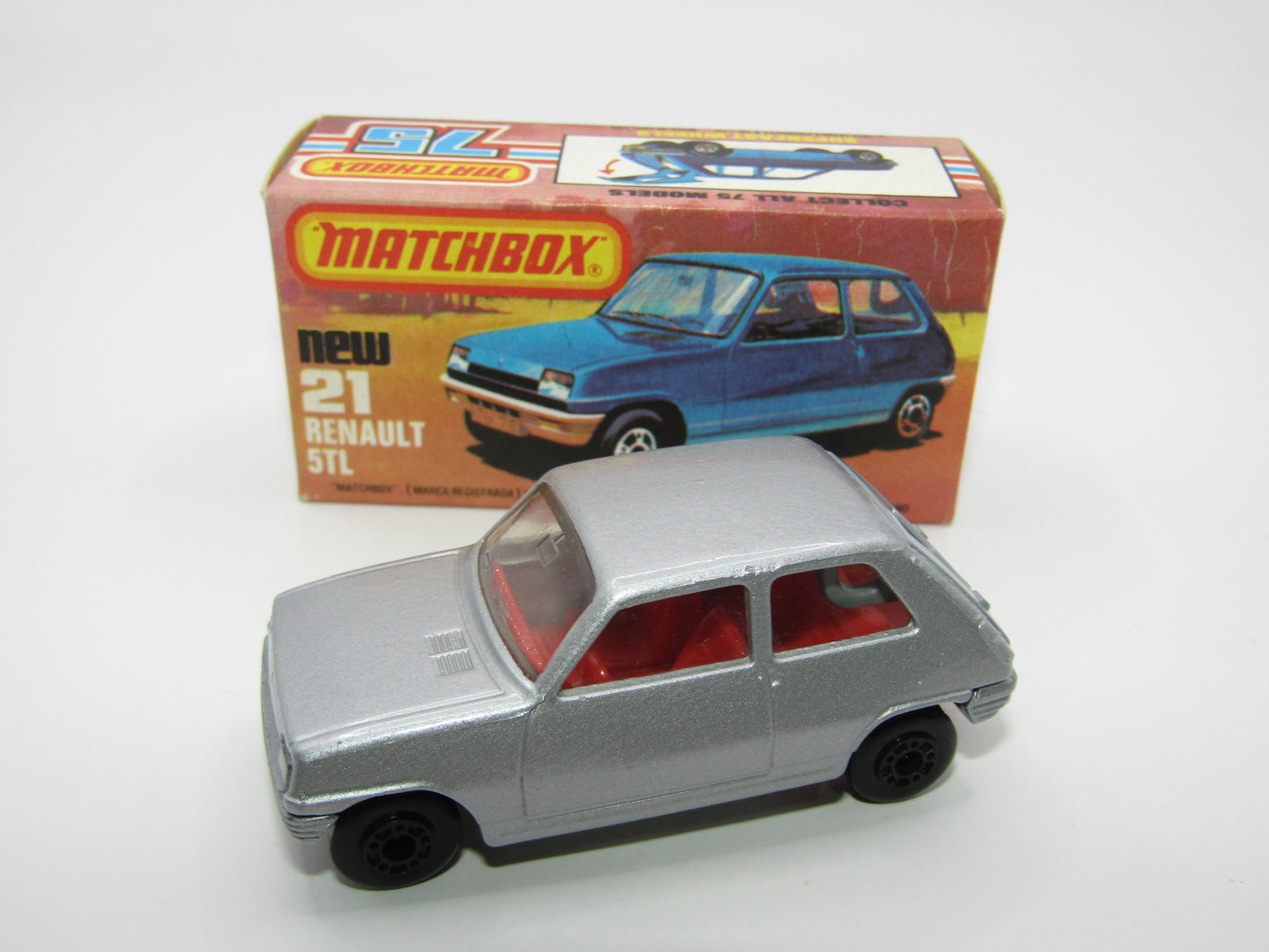 Matchbox Superfast No 21C Renault 5TL BLACK HUBS RED Int SILVER BASE